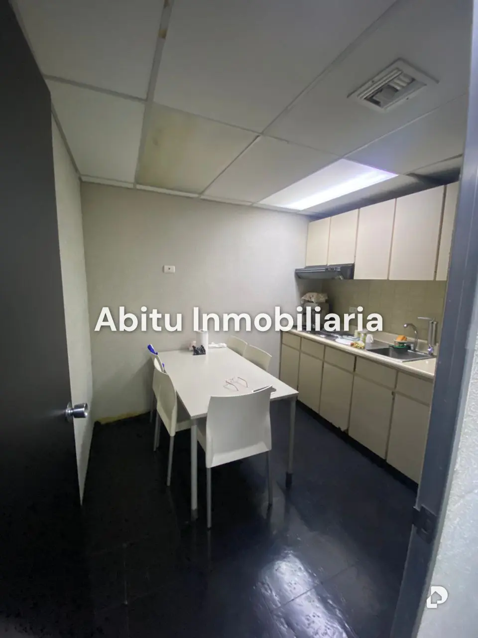 Oficina en El Rosal, Caracas – 16