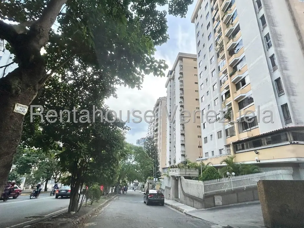 Apartment in Lomas del Avila, Caracas - 1