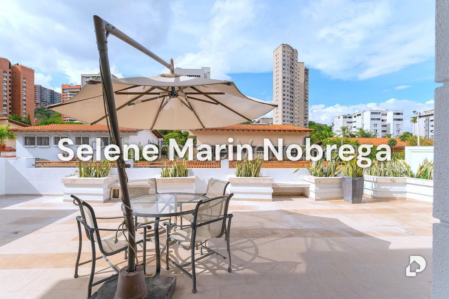 Casa en Santa Fe Norte, Caracas – 12
