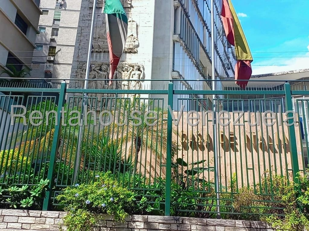 Local comercial en La Candelaria, Caracas - 1