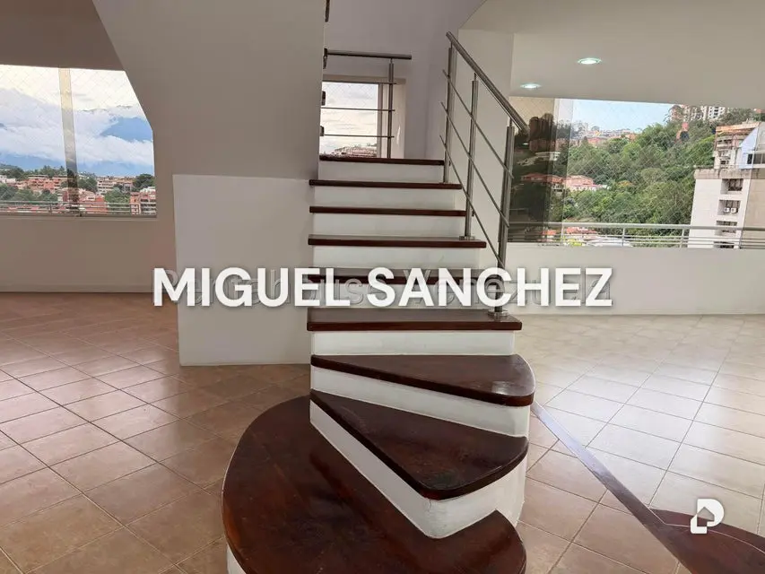 Apartamento en La Esmeralda, Caracas – 8