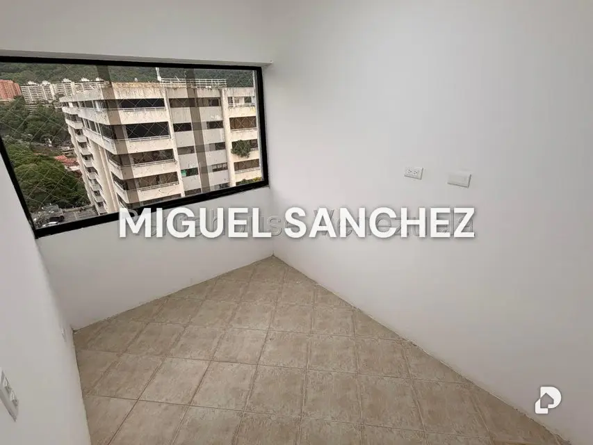 Apartamento en La Esmeralda, Caracas – 10