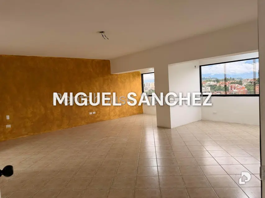 Apartamento en La Esmeralda, Caracas – 16