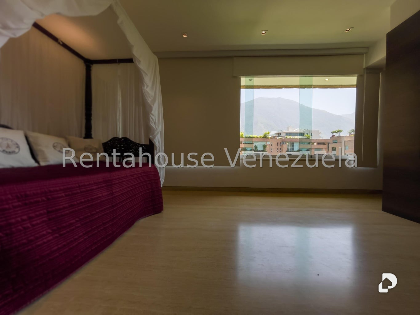 Apartamento en Campo Alegre, Caracas – 28
