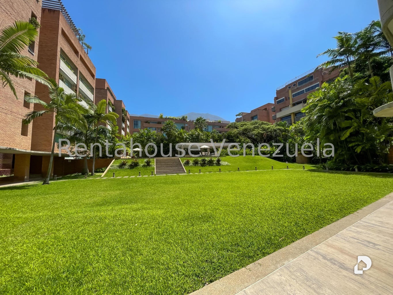 Apartamento en Campo Alegre, Caracas – 35