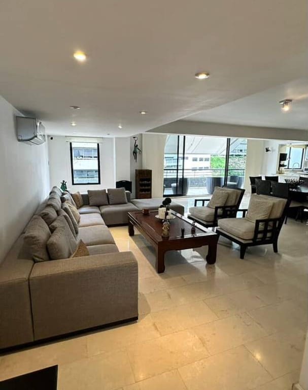 Apartamento en Las Mercedes, Caracas - 1