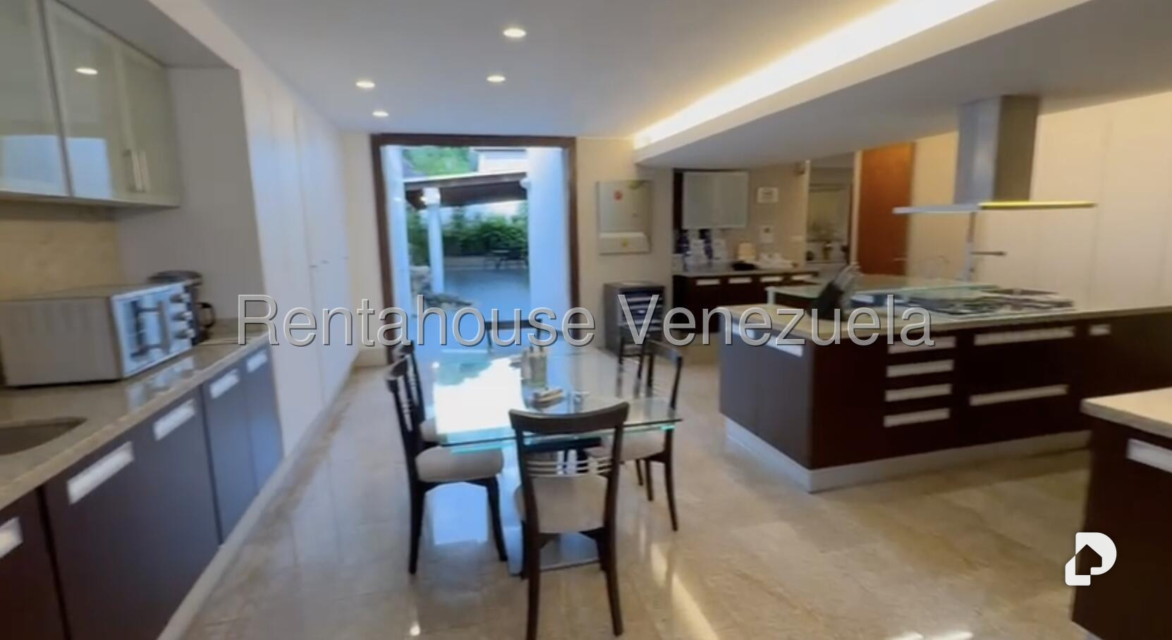 Casa en Prados del Este, Caracas – 10