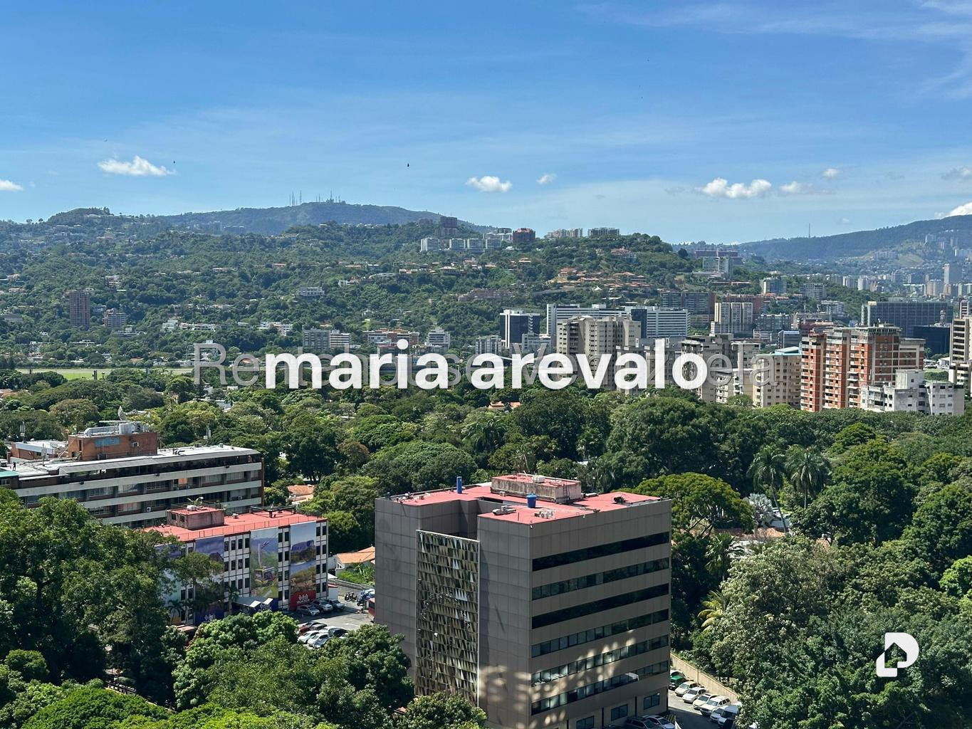 Oficina en Los Palos Grandes, Caracas – 2