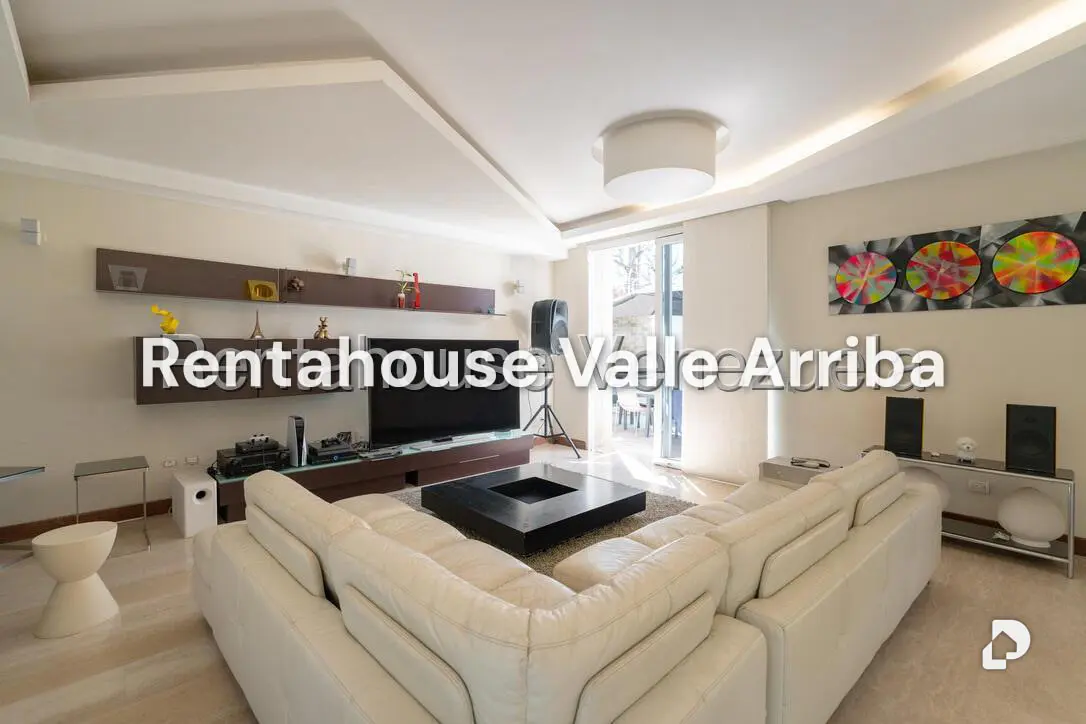 Casa en La Lagunita Country Club, Caracas – 16