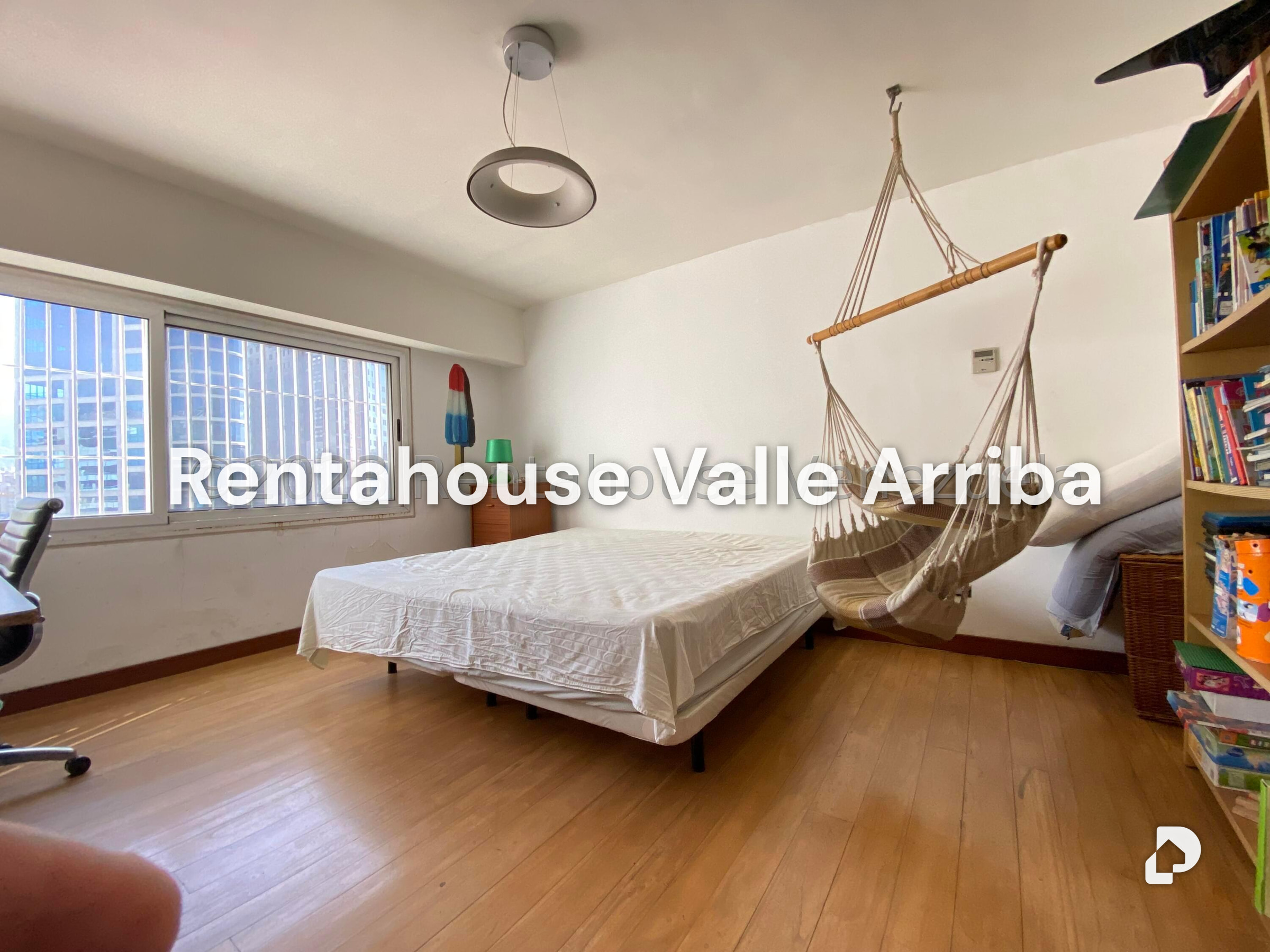 Apartamento en Las Mercedes, Caracas – 15