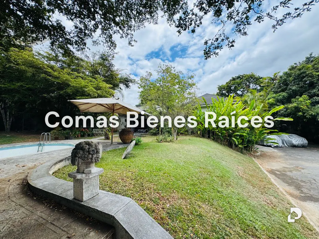 House in Country Club, Caracas – 13