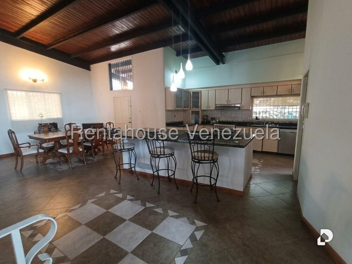 House in Cumbres de Curumo, Caracas – 11