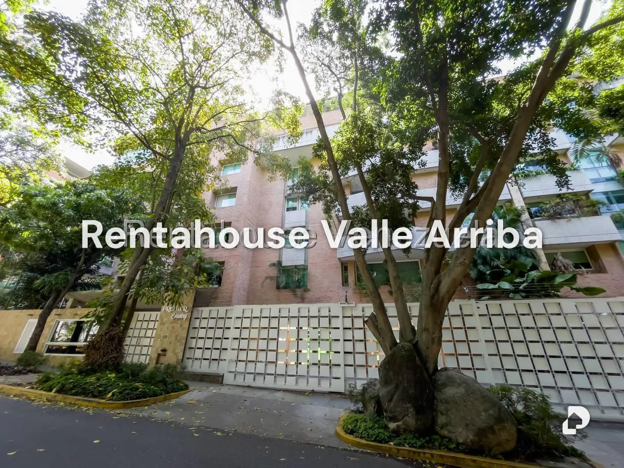 Apartamento en Campo Alegre, Caracas – 28