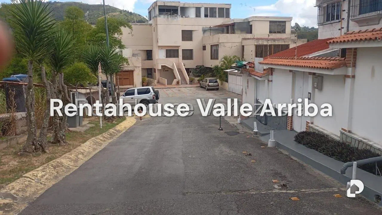 Apartamento en Lomas De La Trinidad, Caracas – 2