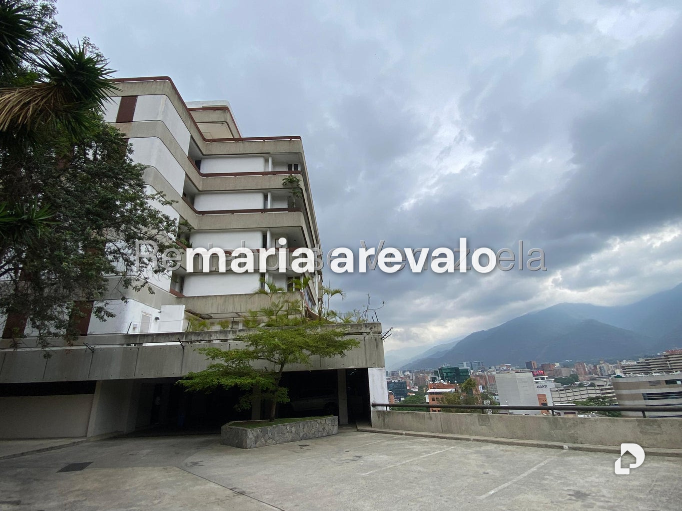 Apartamento en Las Mercedes, Caracas – 25