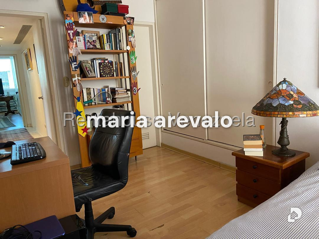 Apartamento en Las Mercedes, Caracas – 18