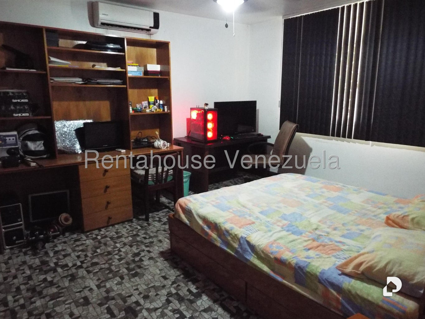 Casa en Montalbán I, Caracas – 29