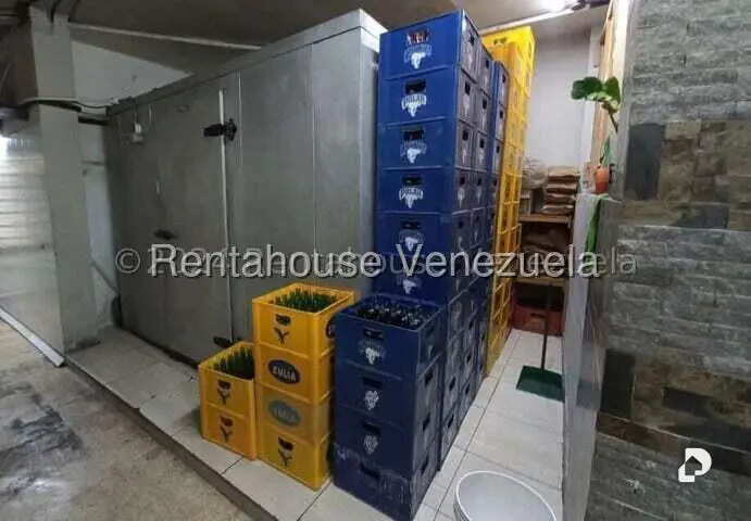 Local comercial en Parroquia La Candelaria, Caracas – 8