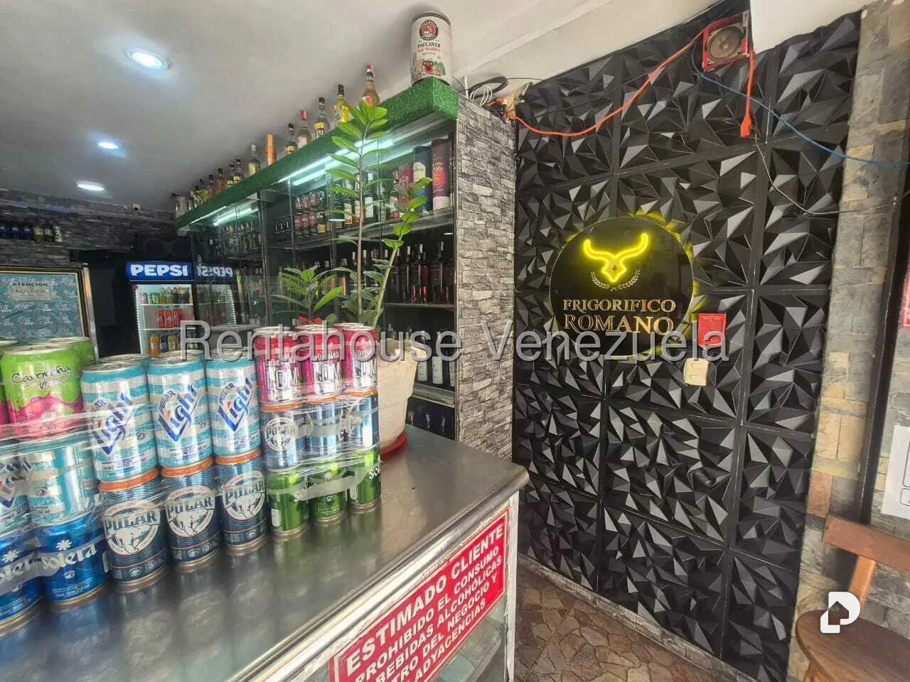 Local comercial en Parroquia La Candelaria, Caracas – 2