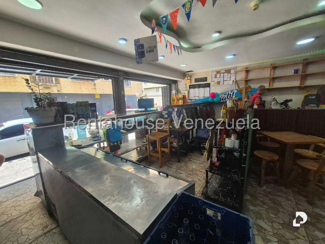 Local comercial en Parroquia La Candelaria, Caracas – 4