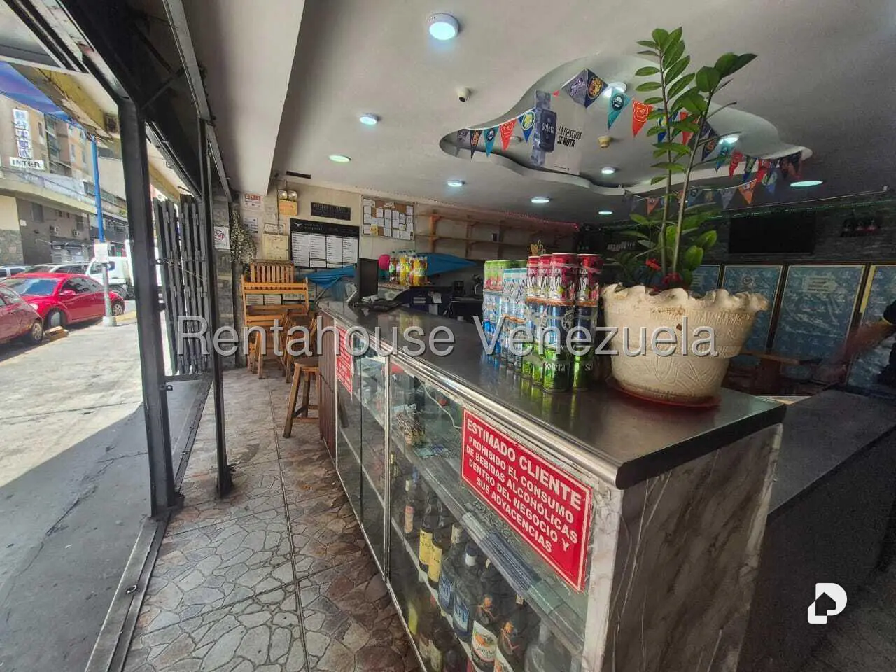 Local comercial en Parroquia La Candelaria, Caracas – 3