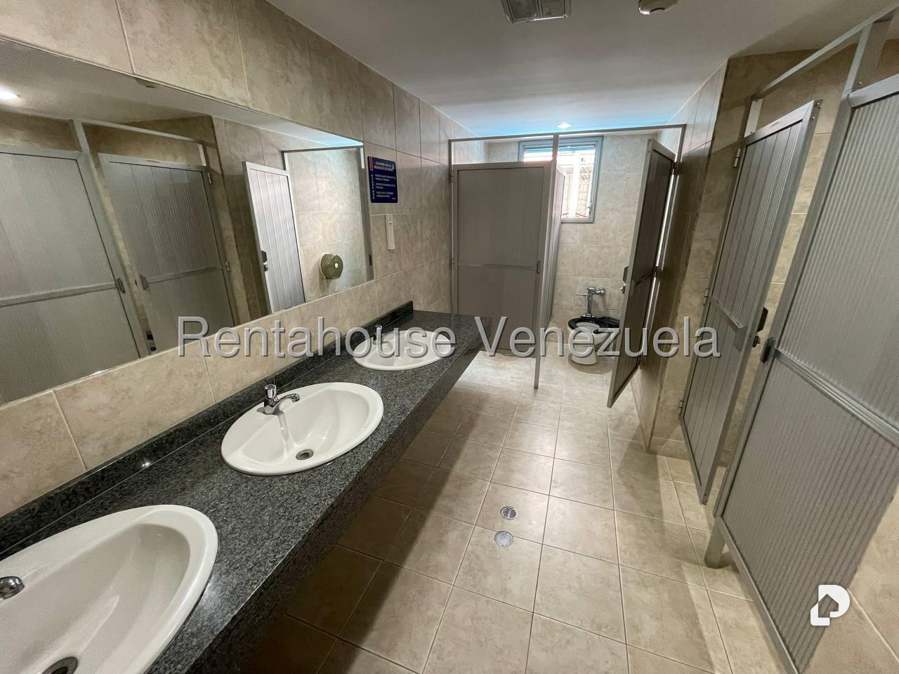 Oficina en Los Ruices, Caracas – 12