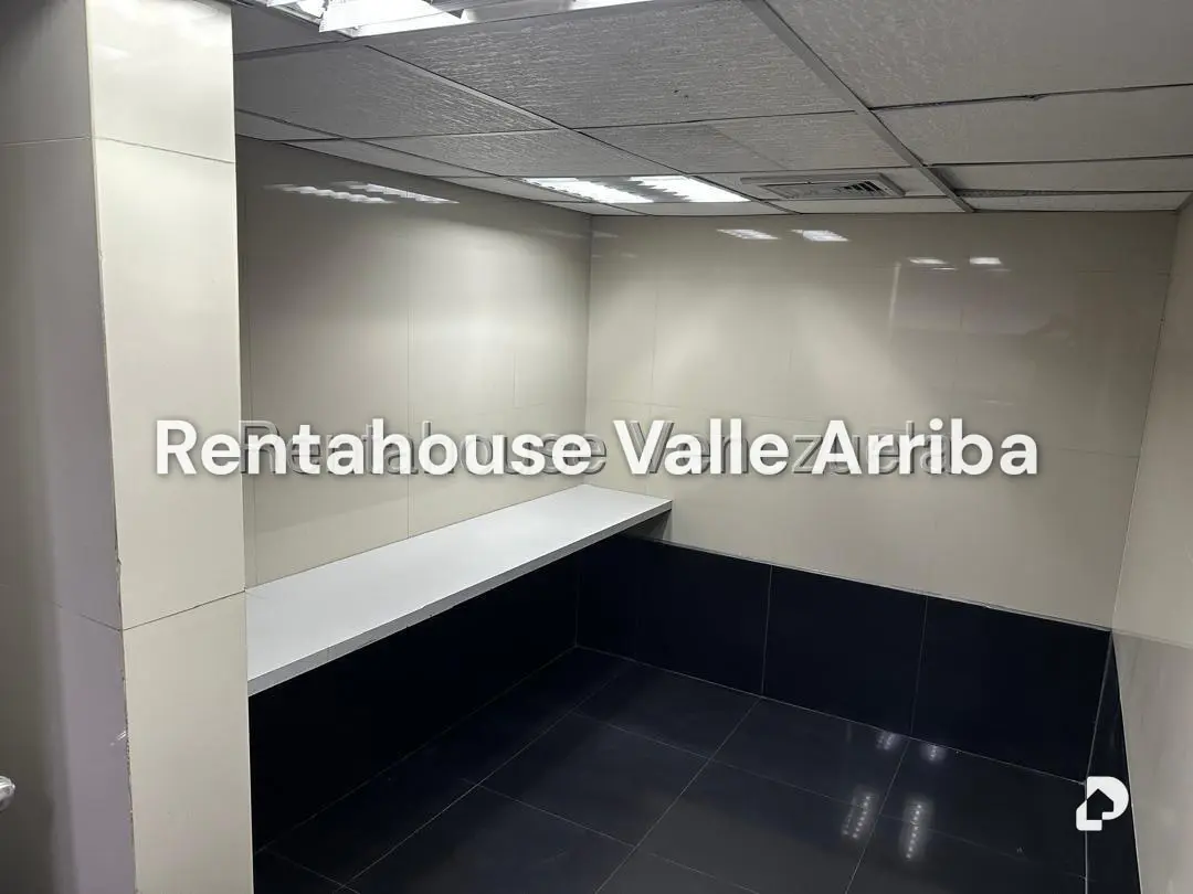 Local comercial en Parroquia Altagracia, Caracas – 13