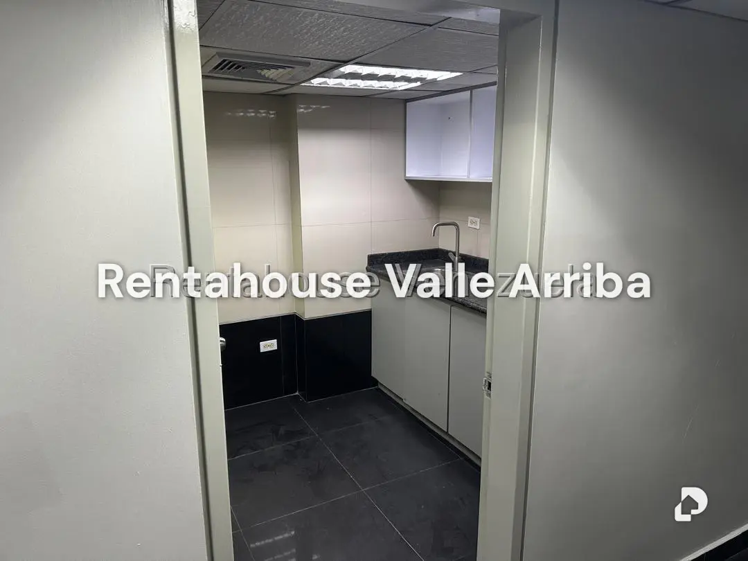 Local comercial en Parroquia Altagracia, Caracas – 12