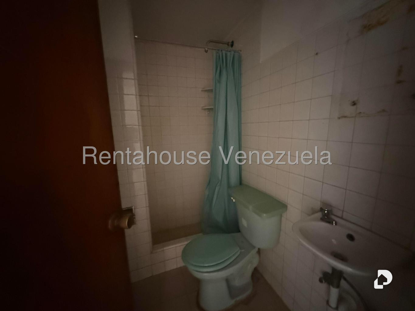 Apartamento en Chuao, Caracas – 24