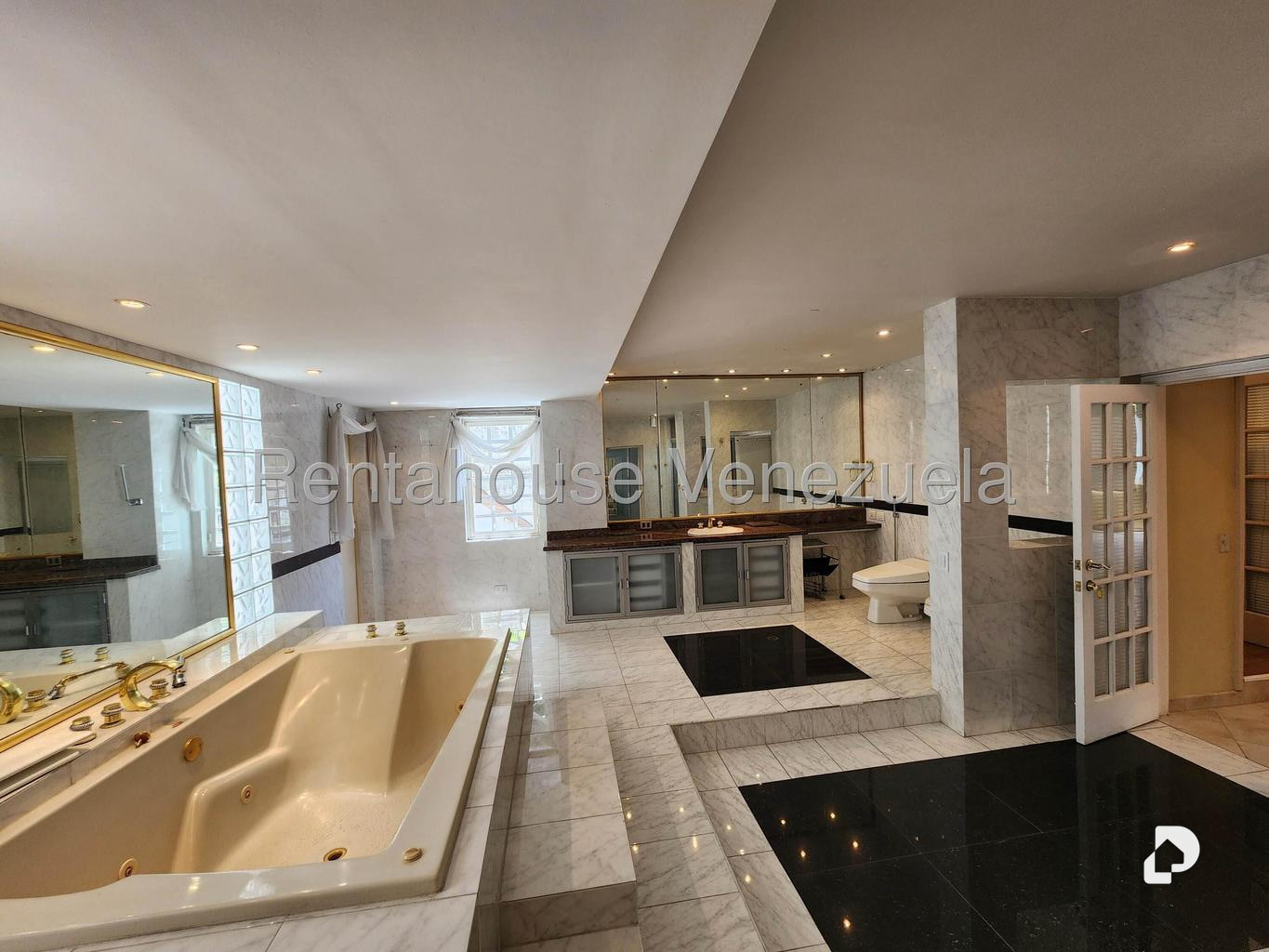 Casa en Colinas de Bello Monte, Caracas – 24