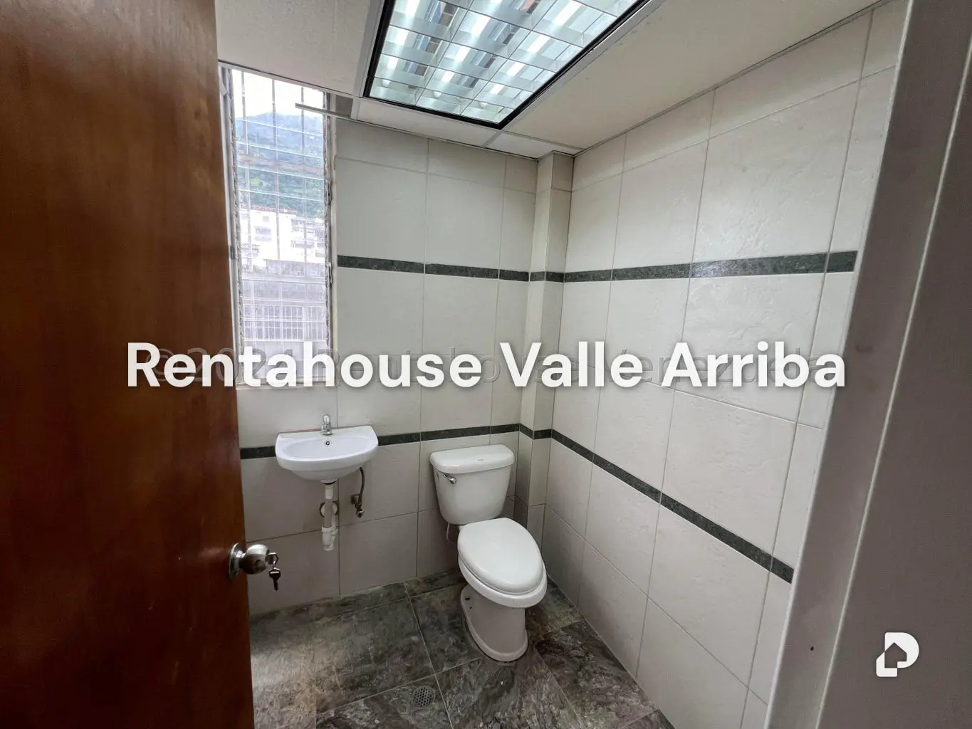 Local comercial en El Marqués, Caracas – 27