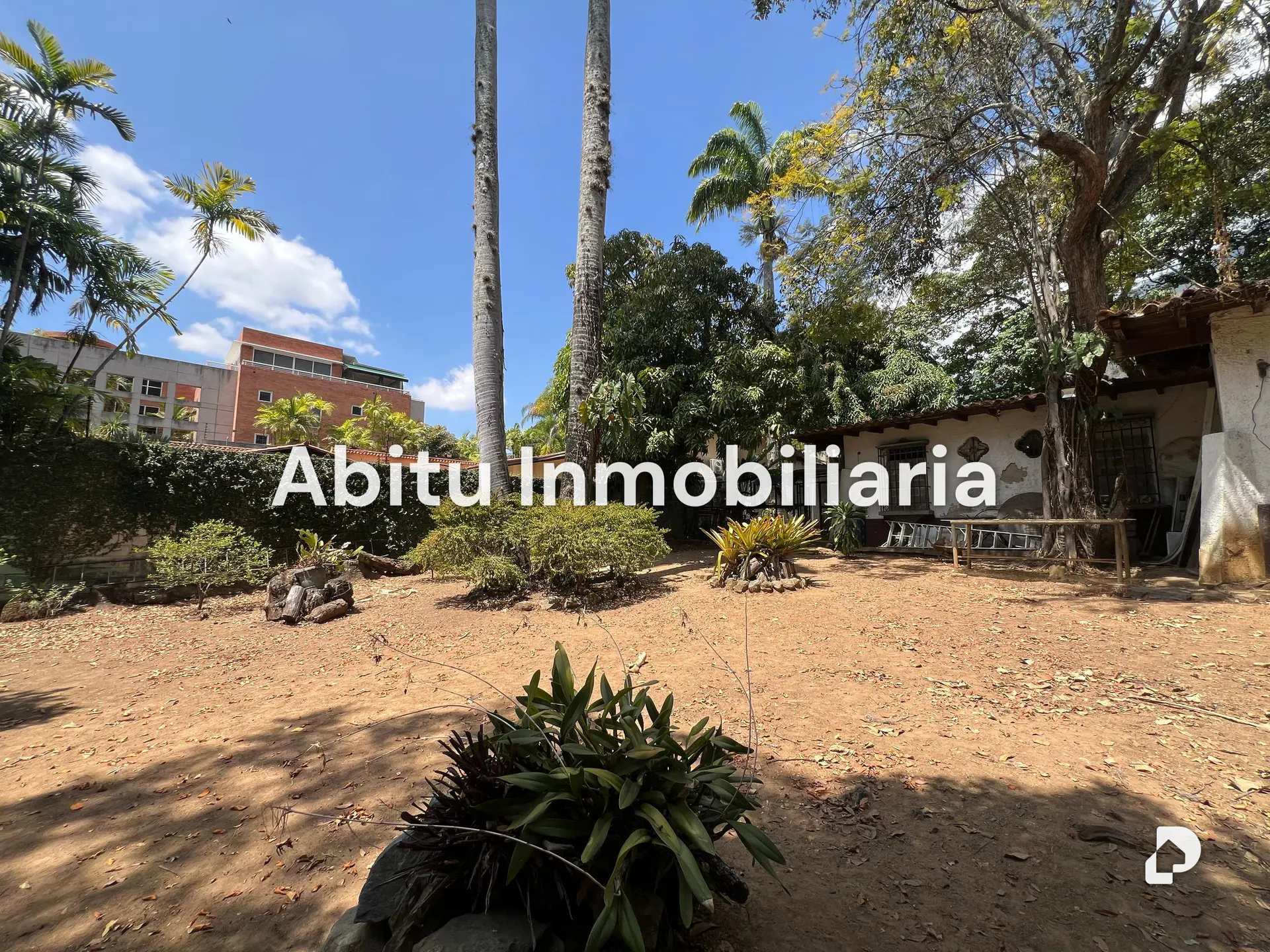 Terreno en Los Chorros, Caracas – 1