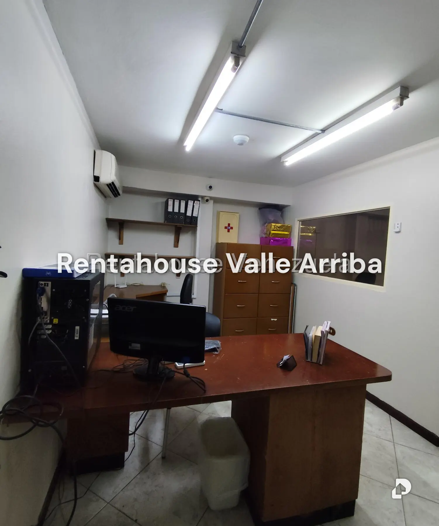 Local comercial en Parroquia Catedral, Caracas – 13