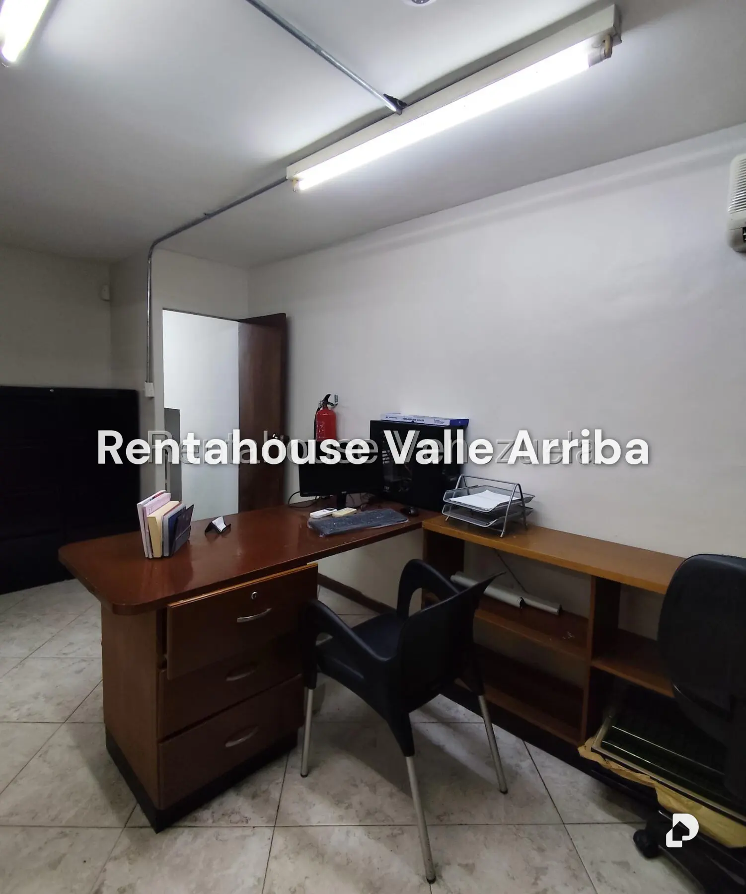 Local comercial en Parroquia Catedral, Caracas – 14
