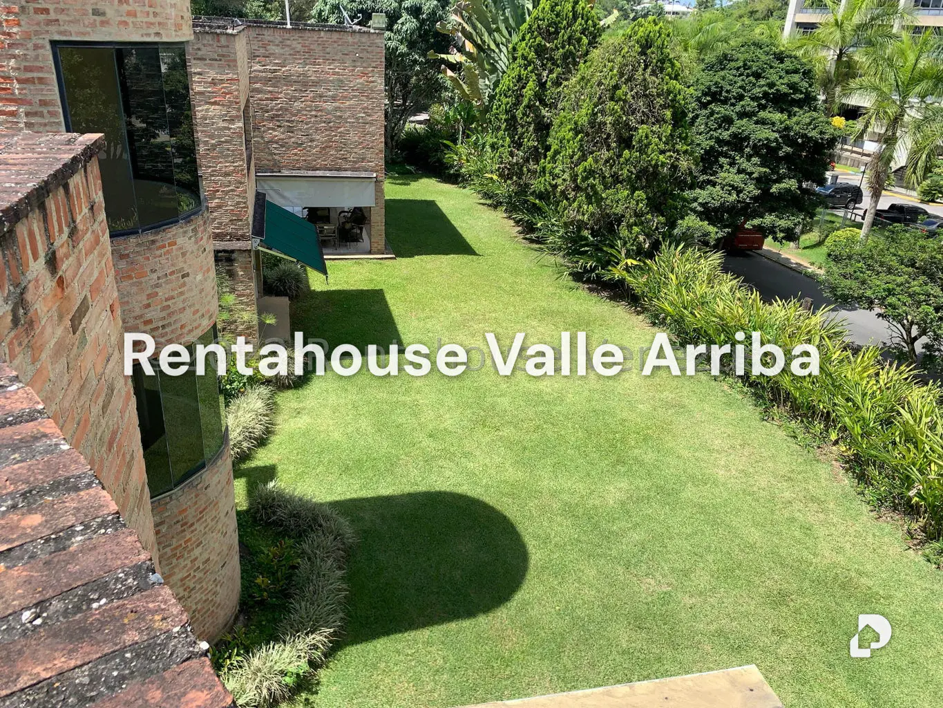 House in La Lagunita Country Club, Caracas – 10