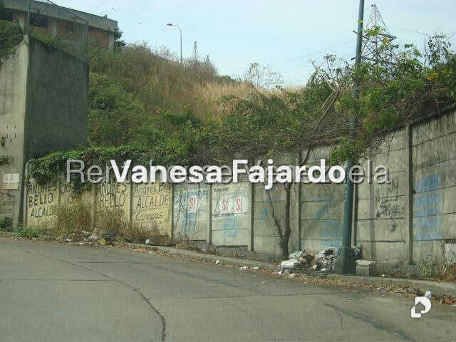 Terreno en El Paraíso, Caracas – 8