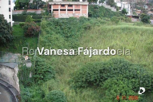 Terreno en El Paraíso, Caracas – 1