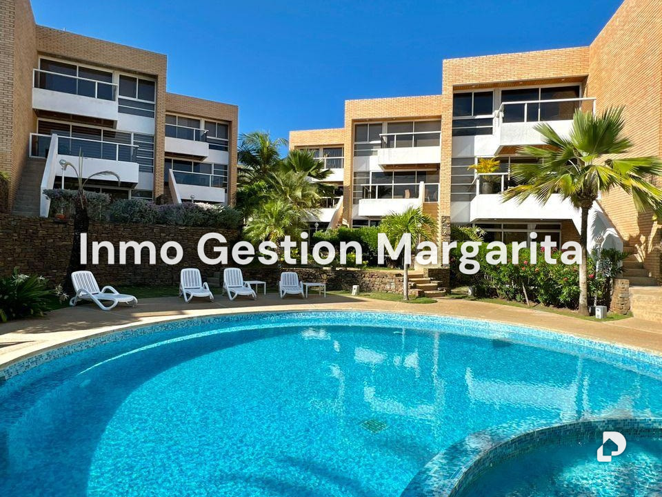 Townhouse in Puerto Moreno, Porlamar – 1