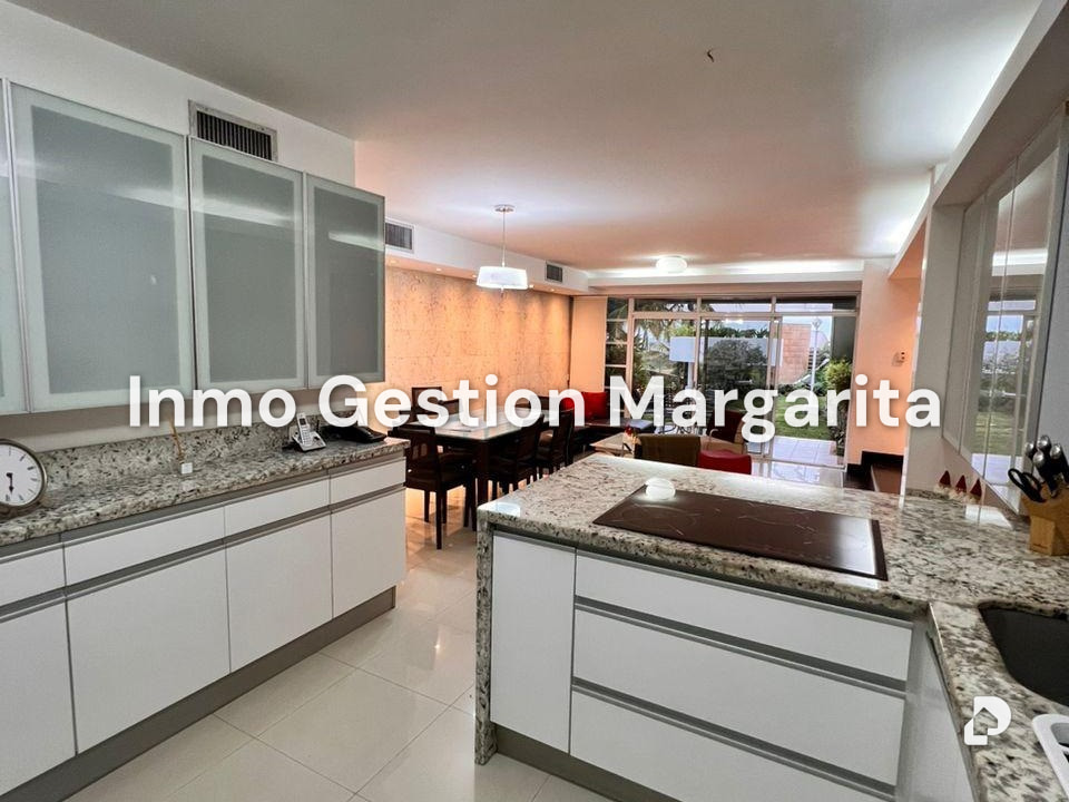 Townhouse in Puerto Moreno, Porlamar – 6