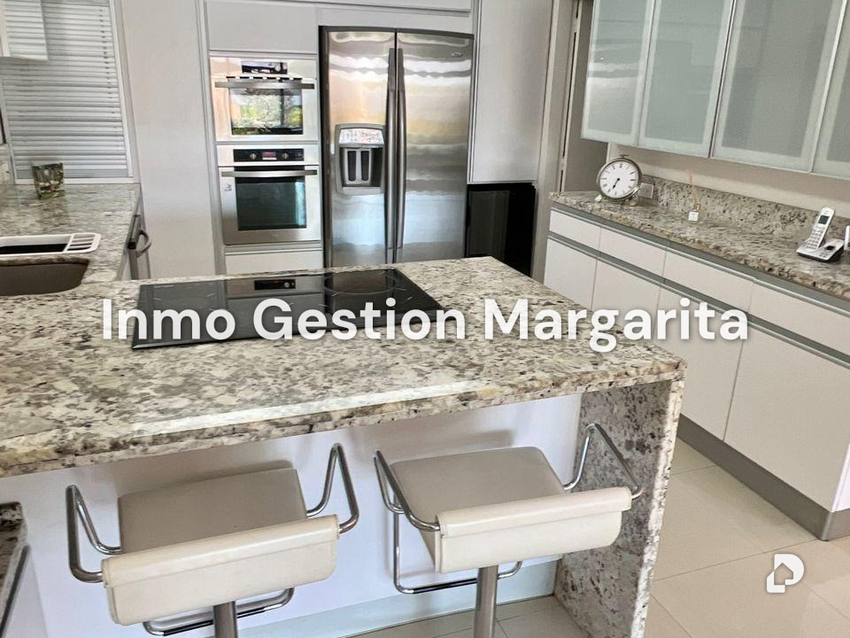 Townhouse in Puerto Moreno, Porlamar – 9