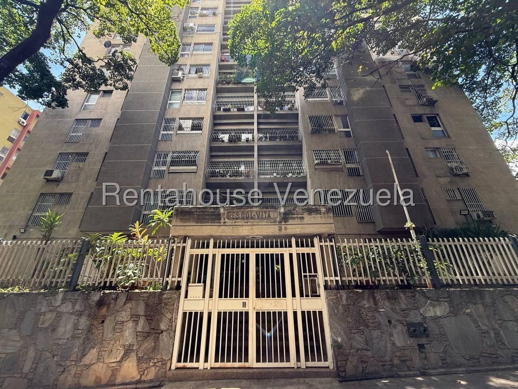 Apartamento en La Urbina, Caracas - 1