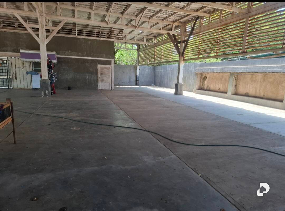 Warehouse in Avenida La Limpia, Maracaibo – 1