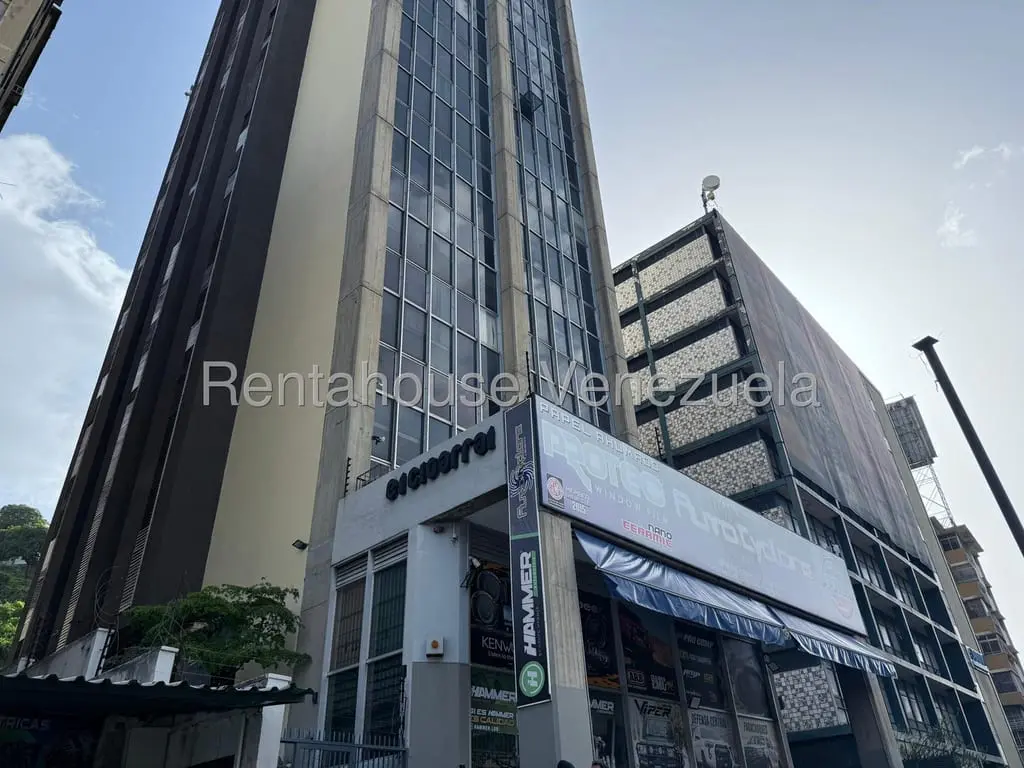 Office in Colinas de Bello Monte, Caracas - 1
