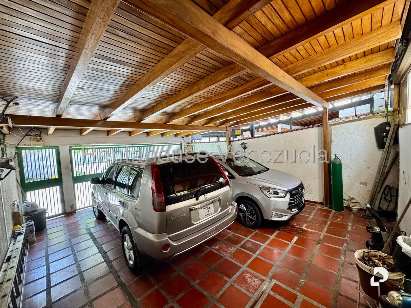 Casa en Lomas De La Trinidad, Caracas – 34