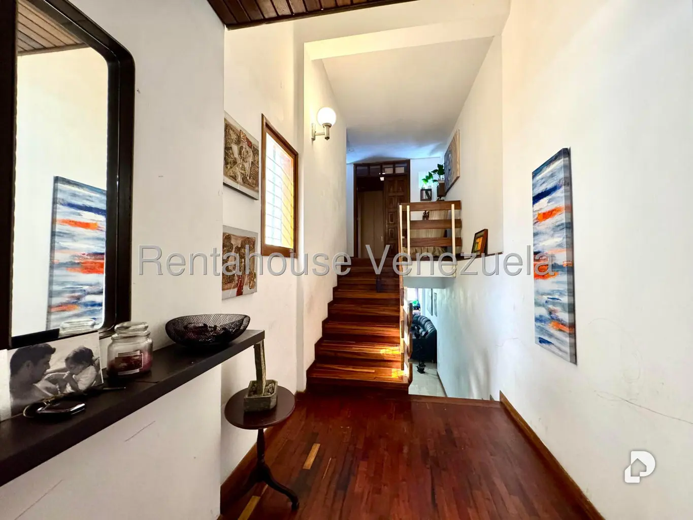 Casa en Lomas De La Trinidad, Caracas – 2