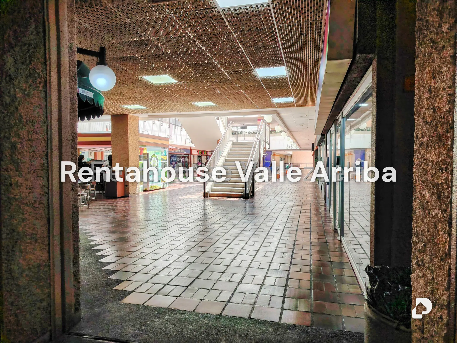 Local comercial en Prados del Este, Caracas – 12