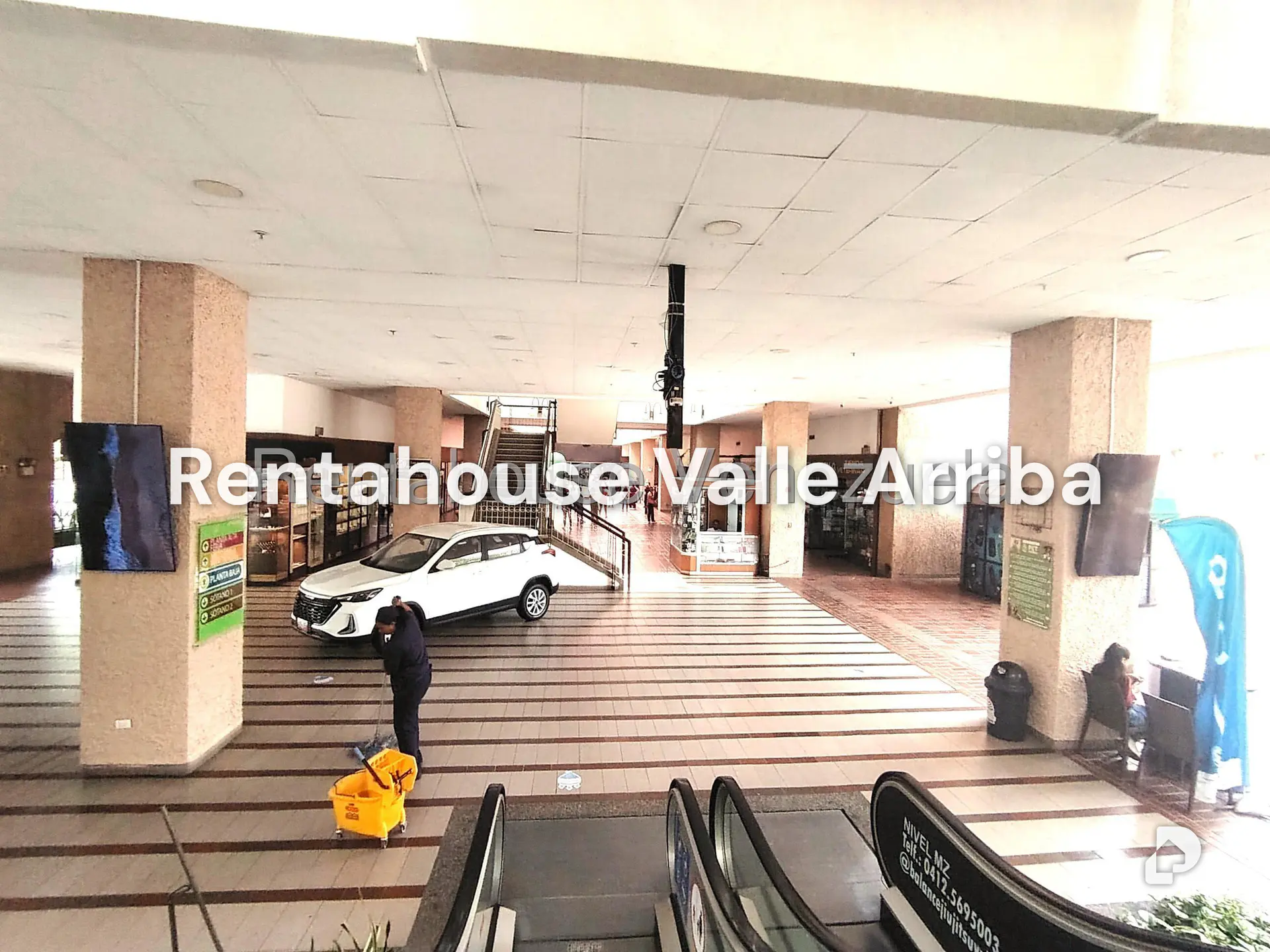 Local comercial en Prados del Este, Caracas – 21