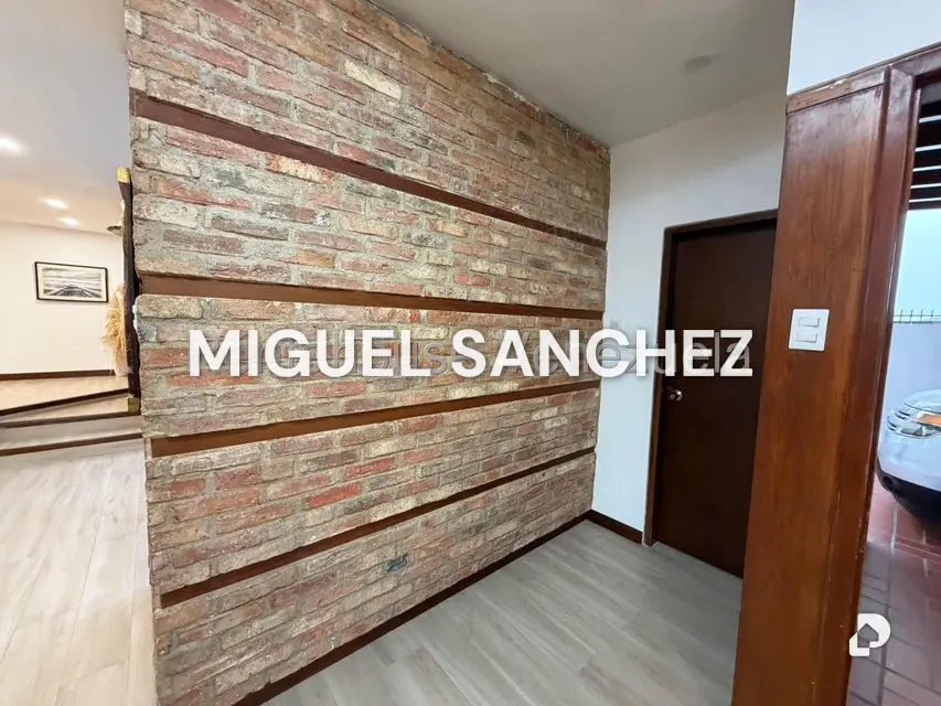 Casa en Lomas de Prados, Caracas – 9