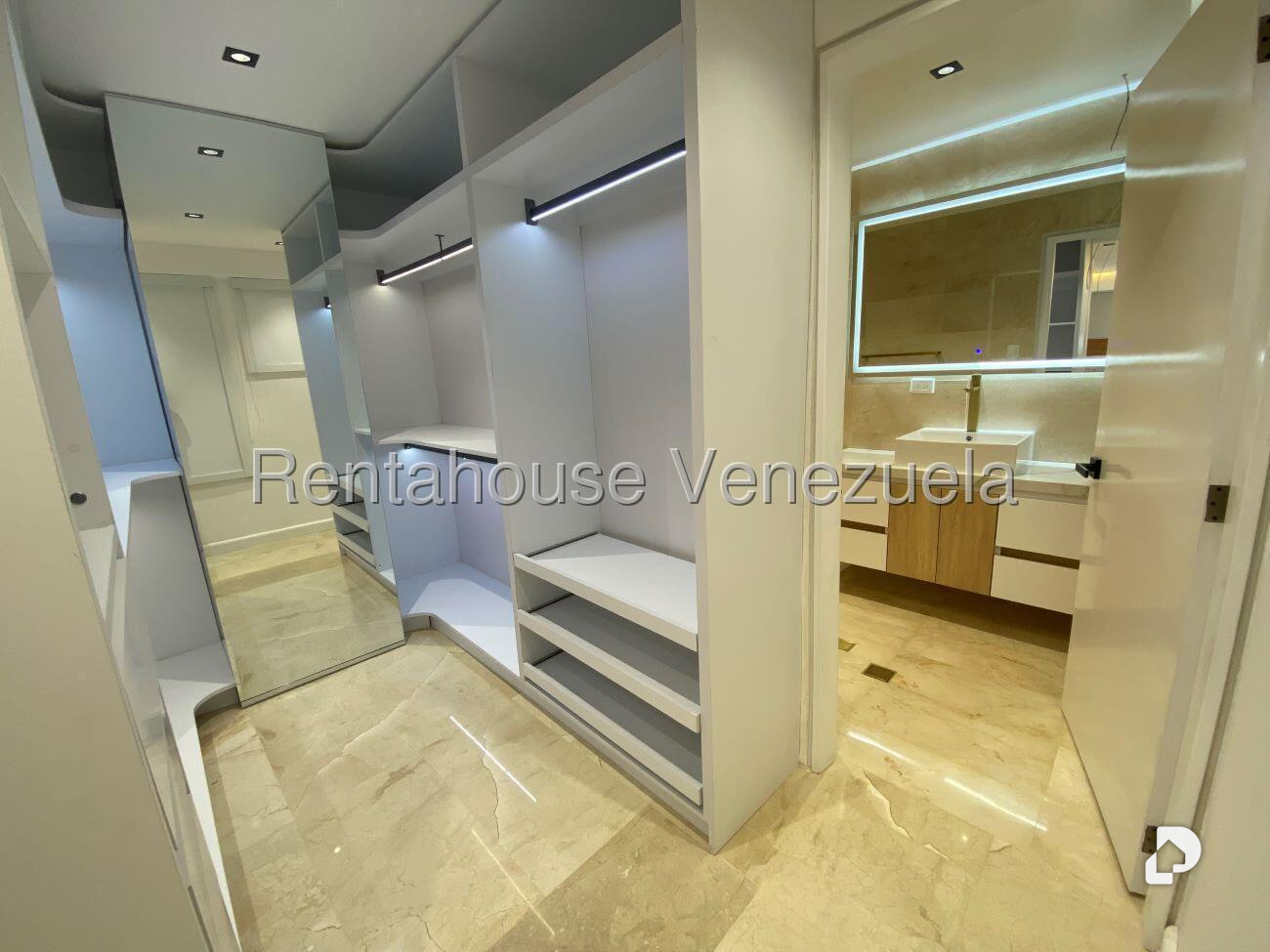 Apartment in Altamira, Caracas – 21