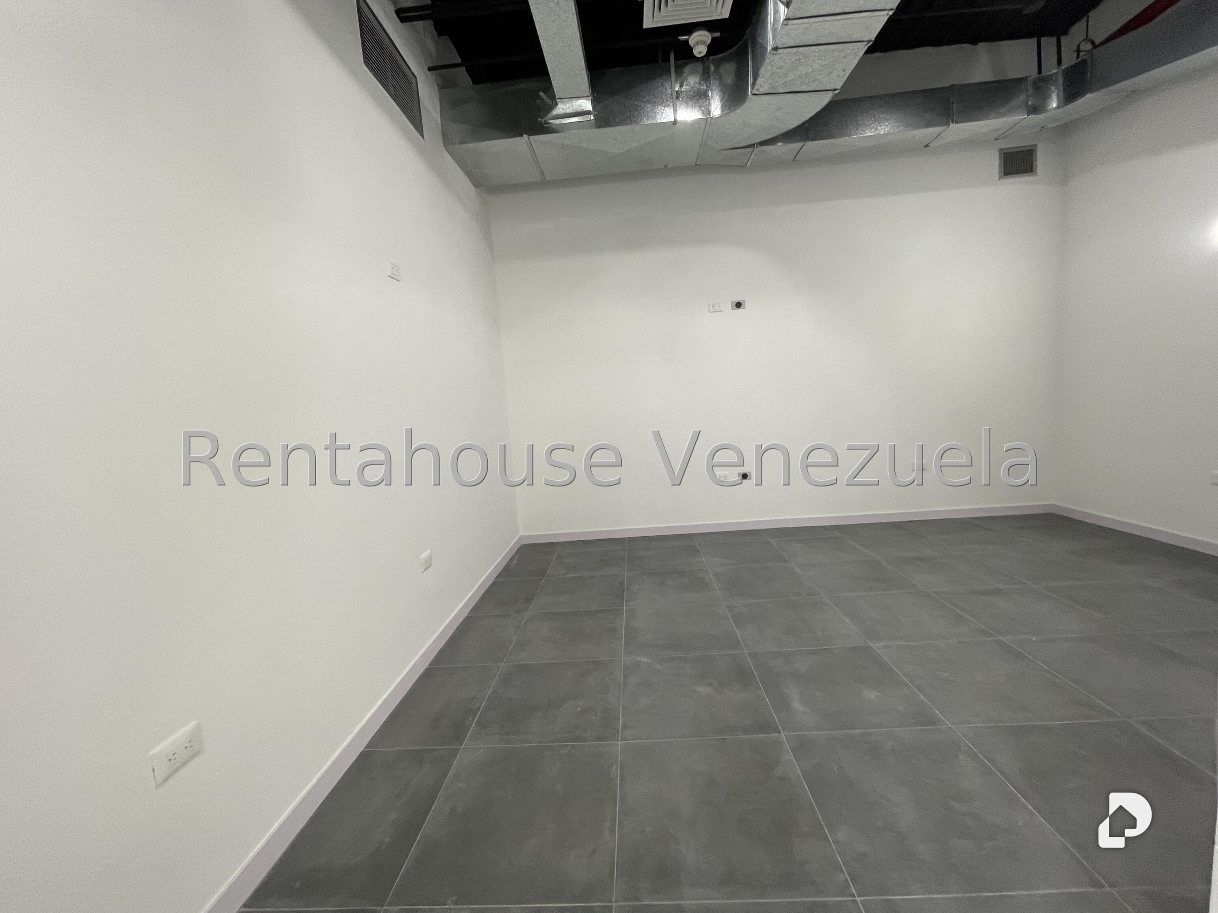Oficina en Las Mercedes, Caracas – 6